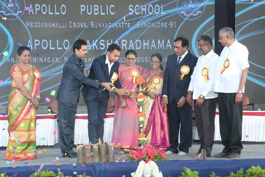 Students at Apollo Aksharadhama